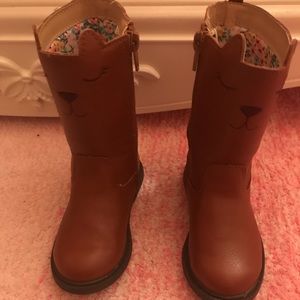 Girls brown boots